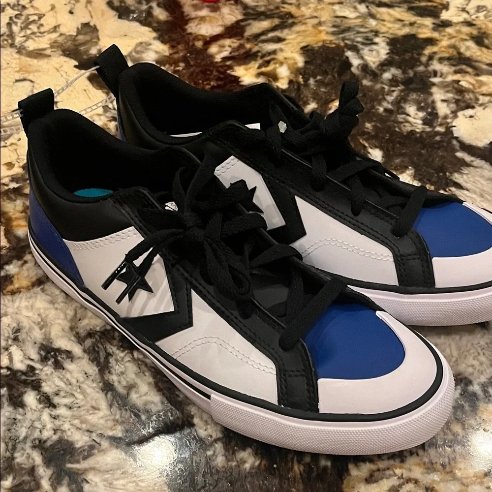 Converse NWt Stylish Black and Blue Men's Sneakers 5 - Picture 2 of 2